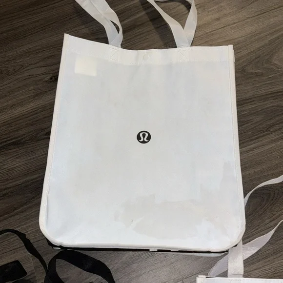 Lululemon bags Lot of 3 - Picture 2 of 6